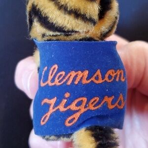VINTAGE Clemson Tigers mascot finger lapel pencil hugger 3 inches Stuffed t…